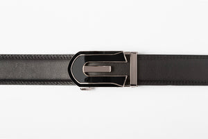 Derby ratchet buckle on holeless strap